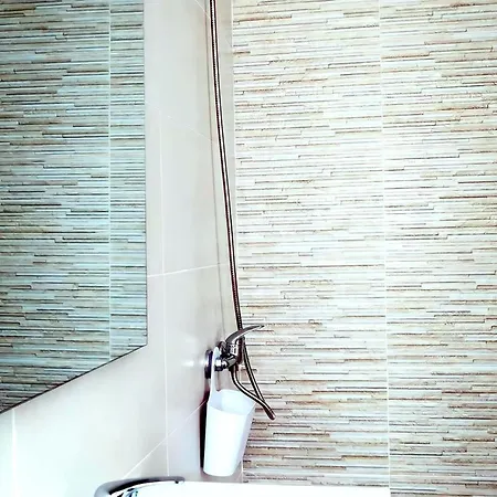 Estudio Economico En Conil * קוניל דה לה פרונטרה